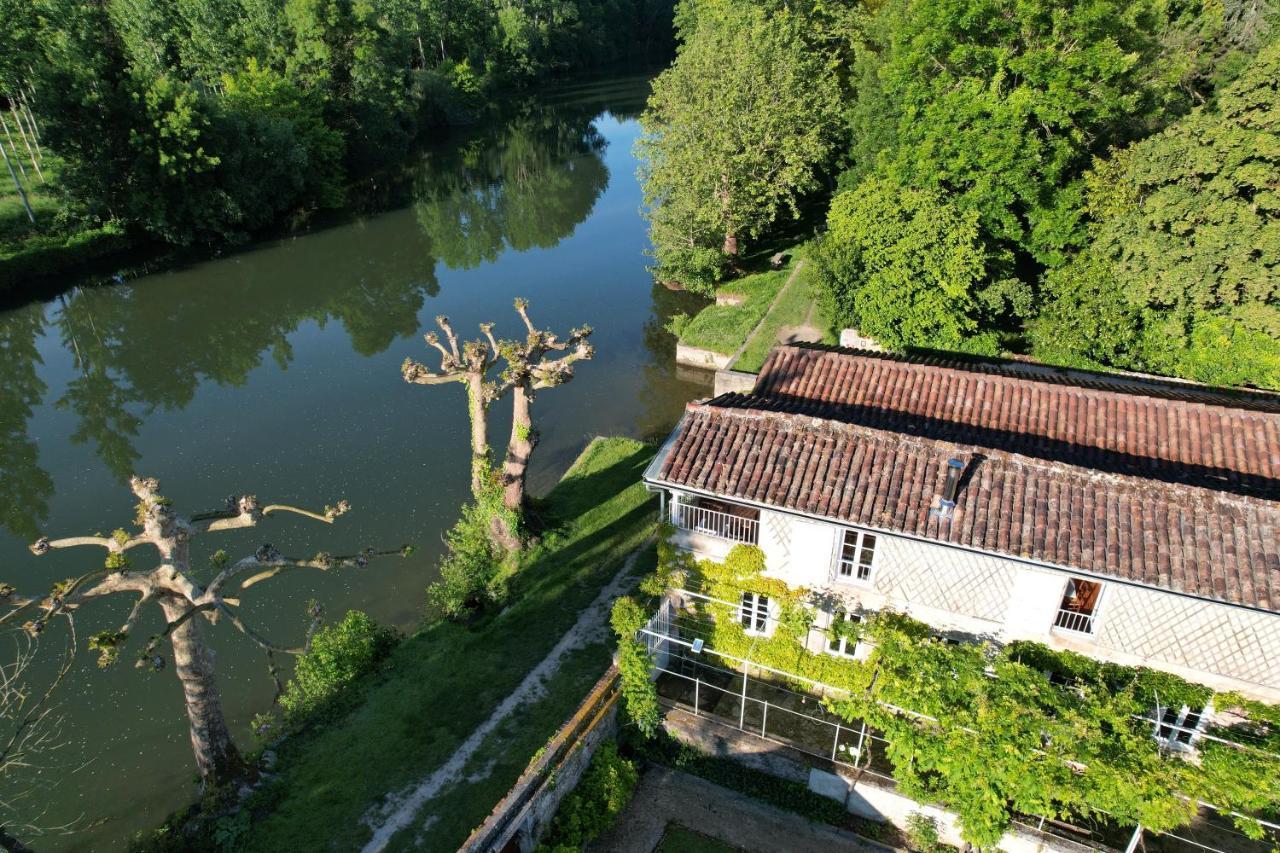 Vila Le Gue Renard-Un Balcon Sur La Charente Jarnac Exteriér fotografie